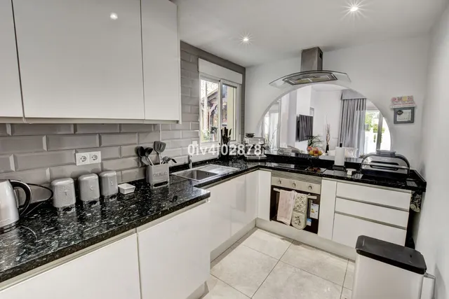 Adosado 6 habitaciones 242m² en venta - Centro — 8