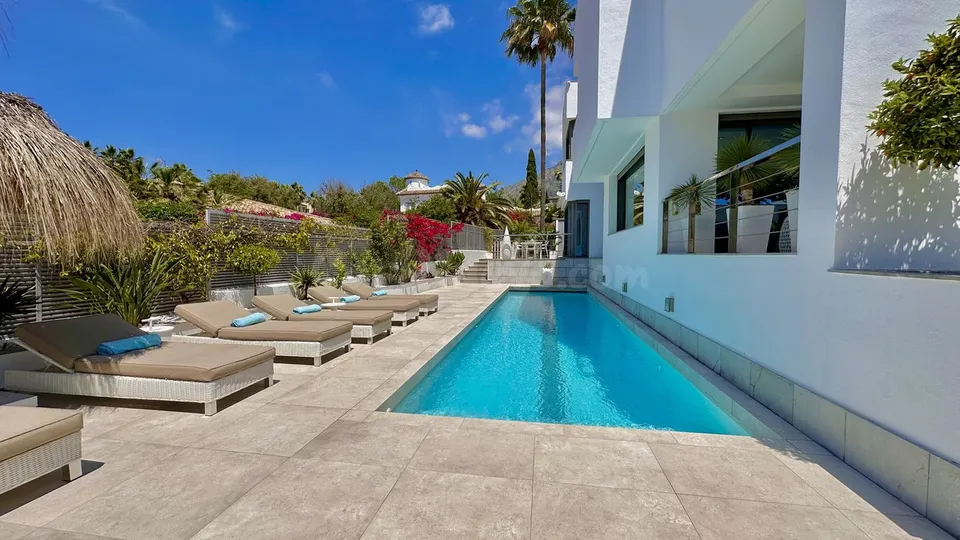 Chalet 4 habitaciones 320m² en venta - Marbella