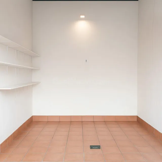 ✨ Mucho más que un garaje… una oportunidad con múltiples uso - foto 2