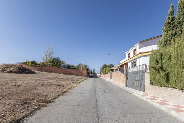 2 solares de 780m2 cada uno. Precio de cada solar 99.000€. — 5