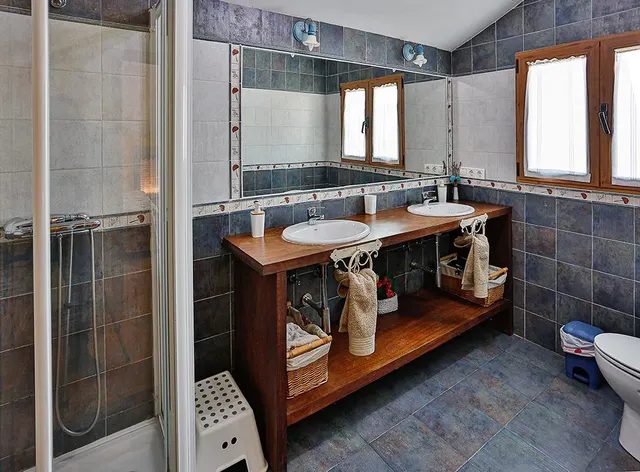 RESTAURANTE Y CASA RURAL EN VENTA O TRASPASO, LA SANTA ESPINA (VALLADOLID) — 32