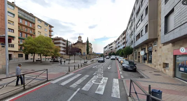 VENTA LOCAL EN JOSE ZORRILLA.-. — 12