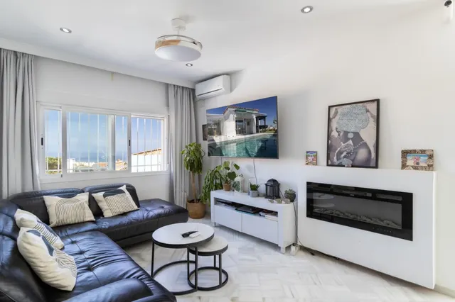 Casa-Chalet en Venta en Benalmadena Málaga — 24