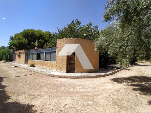 Chalet en venta — 28