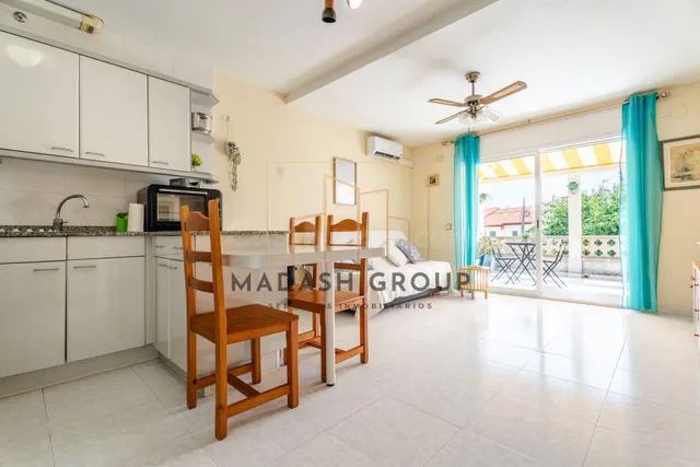 Apartamento en venta a Altafulla, a solo 10 pasos de la play - foto 2