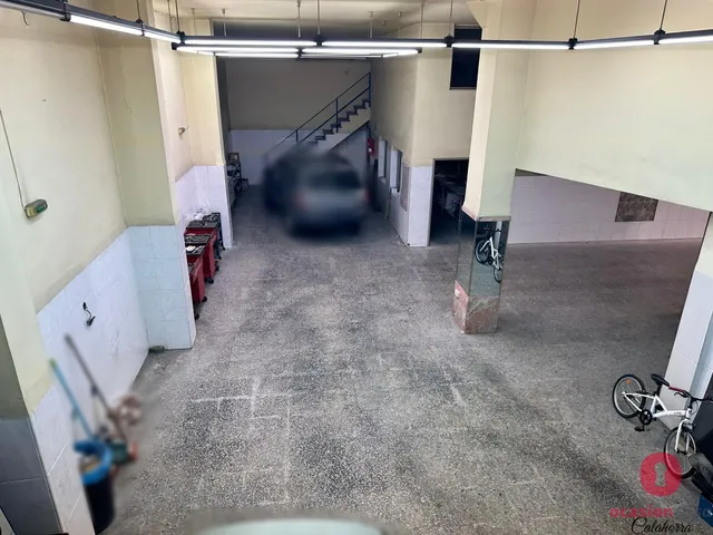 LOCAL COMERCIAL DE 300 METROS - JUNTO FACULTAD DE DERECHO — 7