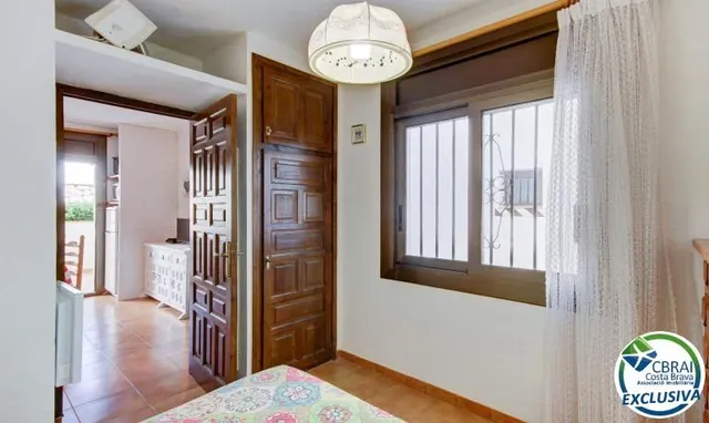 Apartamento con terraza, piscina, parking y licencia turística en Puig Rom – Roses — 17