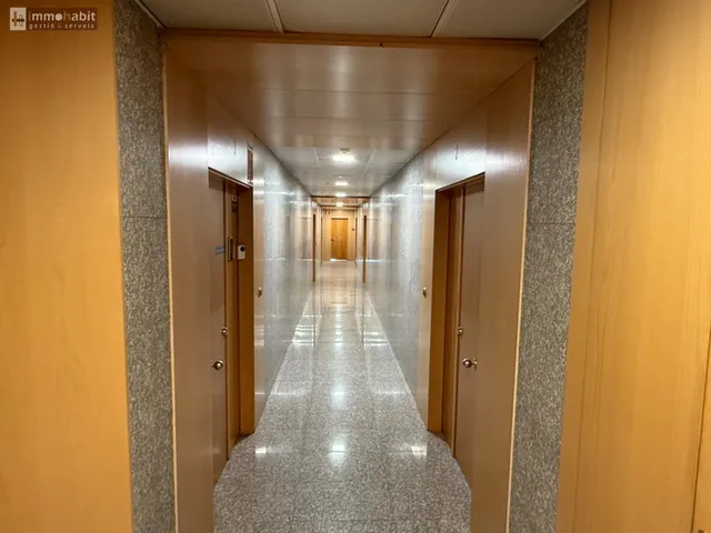 Oficina acabada en alquiler en Neoparc 1 Lleida — 28