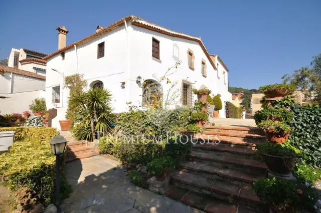 Masia en venta en el centro de Cabrera de Mar - Costa Barcel - foto 5