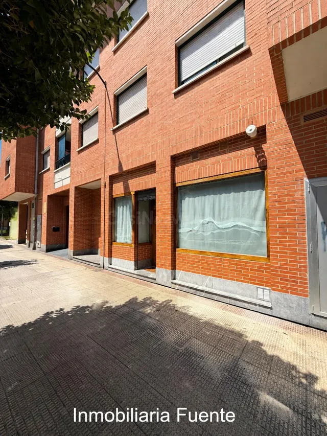 LOCAL COMERCIAL EN SODUPE.