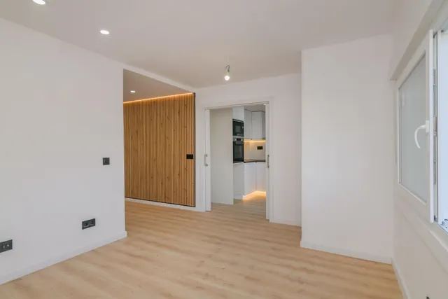 Piso de 3 habitaciones reformado al lado del Colegio Oms i de Prat. — 18