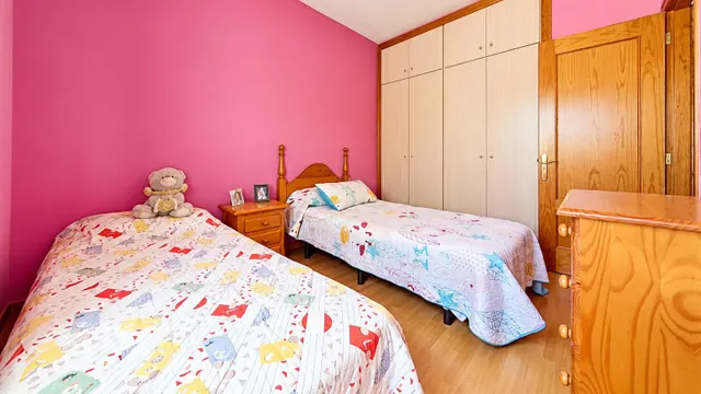Vivienda unifamiliar de 194 m2 con patio privado y amplio garaje en Guayonje, Tacoronte — 17