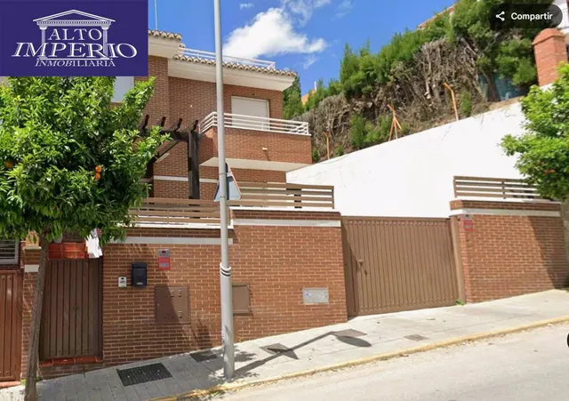 Unifamiliar pareada en rebites, con patio, solárium y garaje — 47