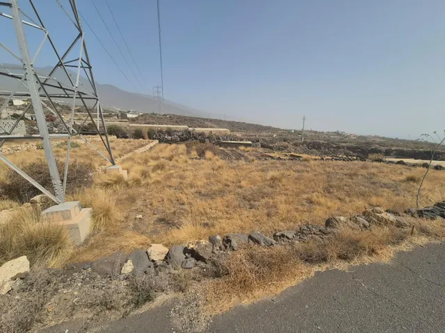 TERRENO ARAFO — 10