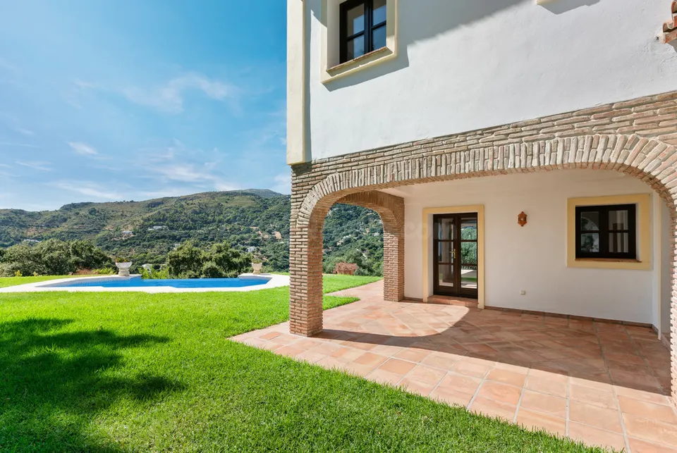 Chalet 4 habitaciones 400m² en venta - Costa Del Sol