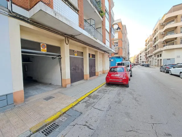 GARAJE CON ACCESO DIRECTO DESDE LA CALLE — 4