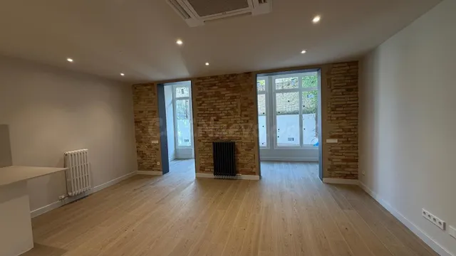 PISO DE ALQUILER EN PLENO CENTRO DE MANRESA — 2