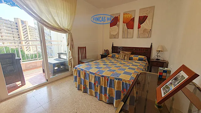 Amplio piso con tres dormitorios en playa de san juan — 16