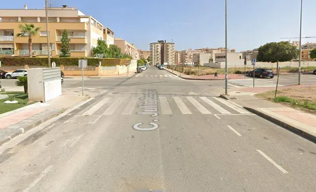 PARCELA RESIDENCIAL EN ÁGUILAS - foto 3
