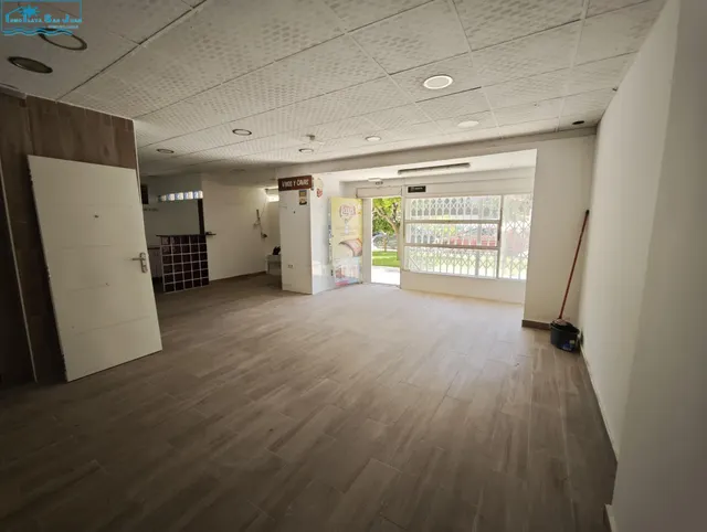 Locales en venta en playa de san juan — 8