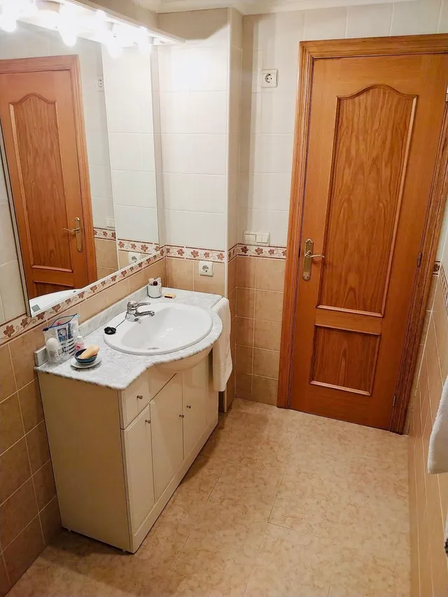 Piso de gran tamaño y excelentes calidades en pleno centro de Almoradí. — 38