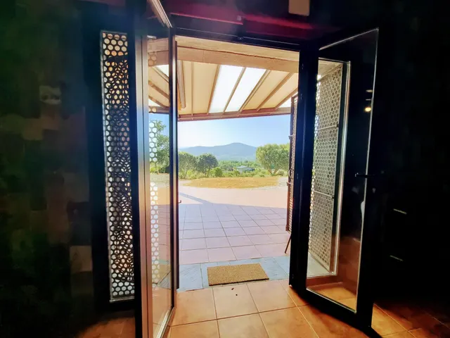 CASAS INDIVIDUALES  CON PARCELAS EN CIMBRIO (BARCENA DEL BIERZO) — 22