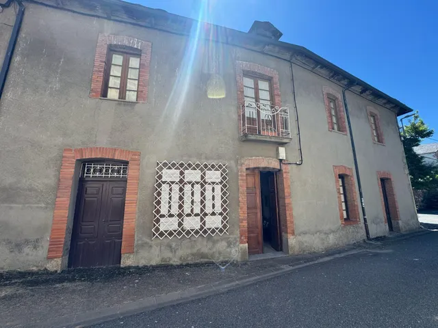 SE VENDE CASA EN SAN MIGUEL DE LAS DUEÑAS — 2
