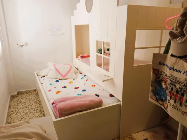 Chalet independiente de dos plantas en la zona de Camino de Antequera. — 23