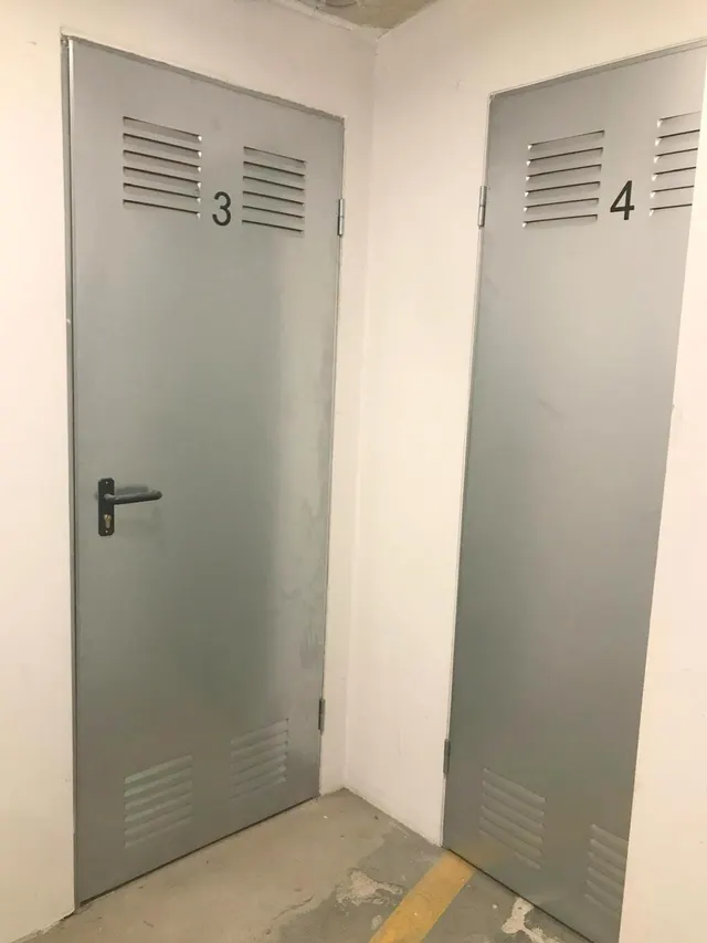 ¡¡¡ATENCIÓN INVERSORES PARKING CON 20 PLAZAS Y 8 TRASTEROS!!! — 8