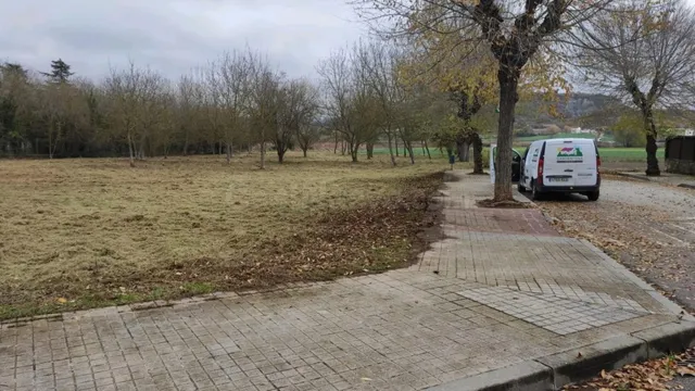 Terreno urbano 5200m² en venta - Área de Tona - foto 4