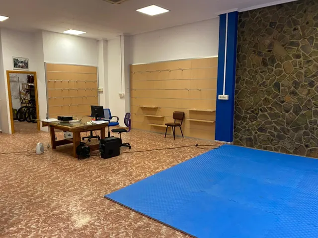 EN VENTA LOCAL COMERCIAL EN MONREAL DEL CAMPO — 10