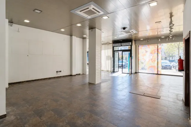 Local comercial en alquiler en el Polígono de Santa Ana, Car - foto 4