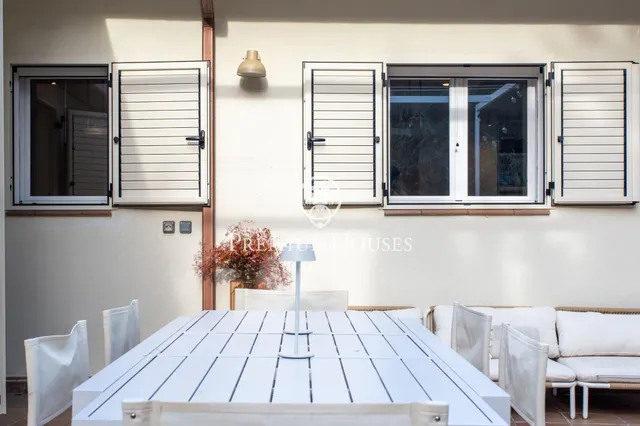 Casa independiente con jardín en venta en Argentona — 35