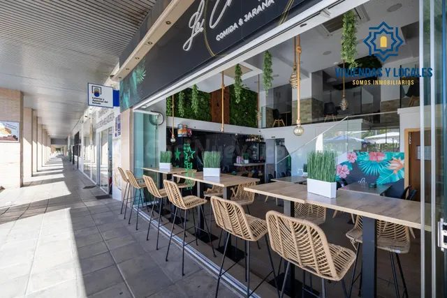 SE TRASPASA NEGOCIO DE HOSTELERIA TOTALMENTE INSTALADO Y FUN - foto 3