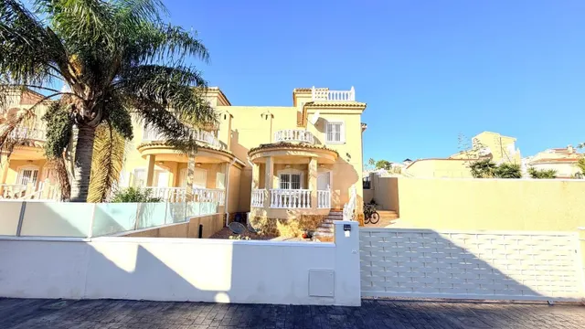 Casa 3 habitaciones 88m² en venta - Ciudad Quesada - foto 5