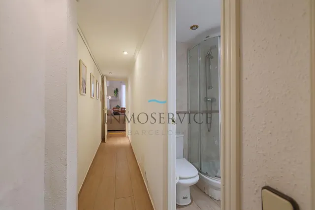 ENCANTADOR PISO CON LICENCIA TURÍSTICA EN SANTS — 27