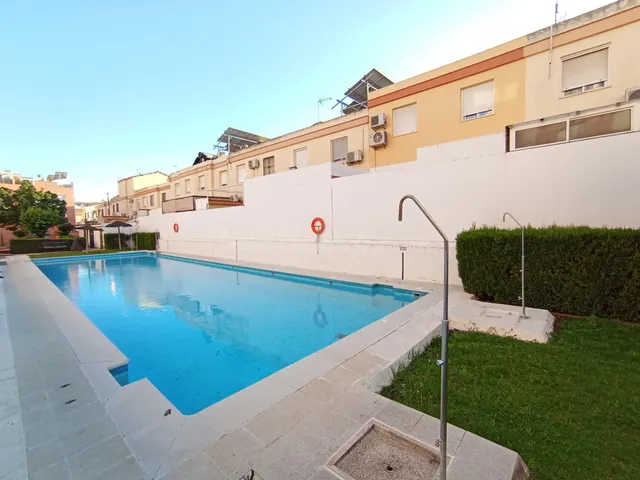 Piso DUPLEX en Avenida España - 3 hab. 2wc. y piscina - foto 3