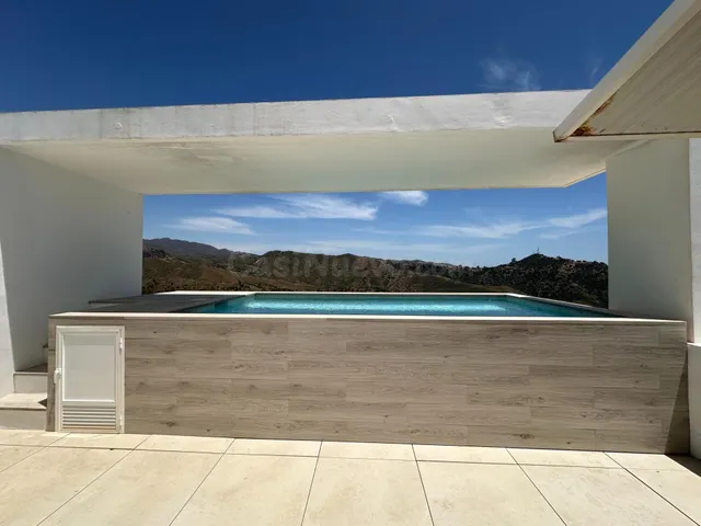 Ático Dúplex de Lujo con Piscina Privada en la Azotea y Vist - foto 3