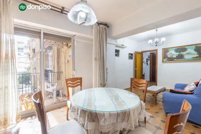 Piso amplio de tres dormitorios en ribera del genil-camino de ronda — 2