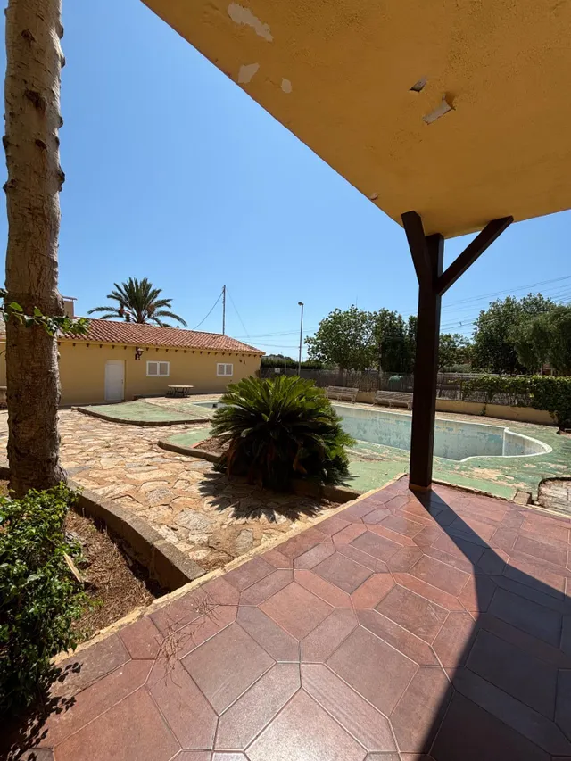 Exclusiva villa con piscina en Los Urrutias, Mar Menor — 34