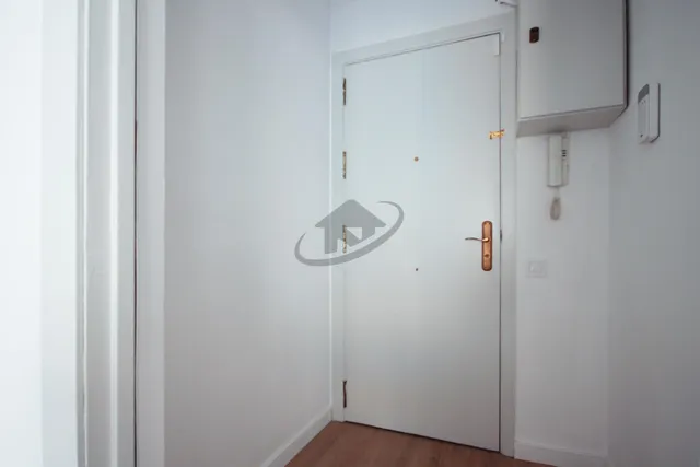 AMPLIA Y LUMINOSA VIVIENDA REFORMADA INTEGRAL CON BALCÓN Y ASCENSOR EN CERDANYOLA — 26