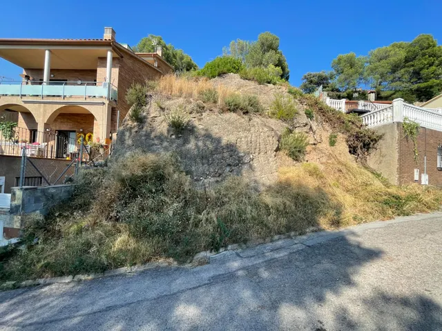 Terreno a la venta en Abrera zona Can Villalba - Barcelona de 532 m2 superficie parcela. — 17