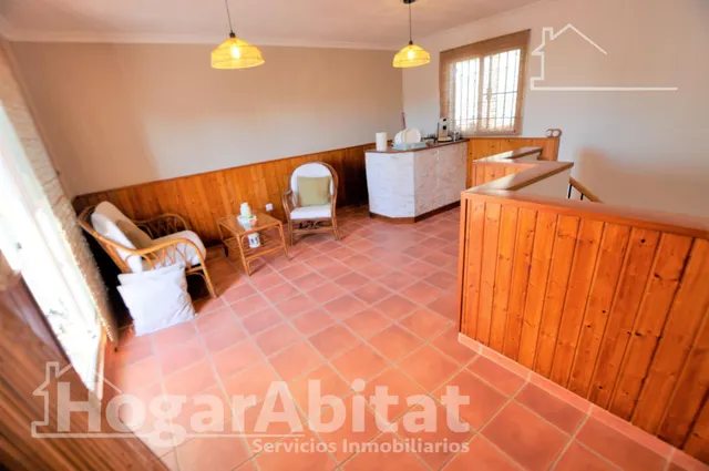 Exclusivo adosado totalmente reformado con terrazas, buhardilla, vistas despejadas y garaje doble — 29