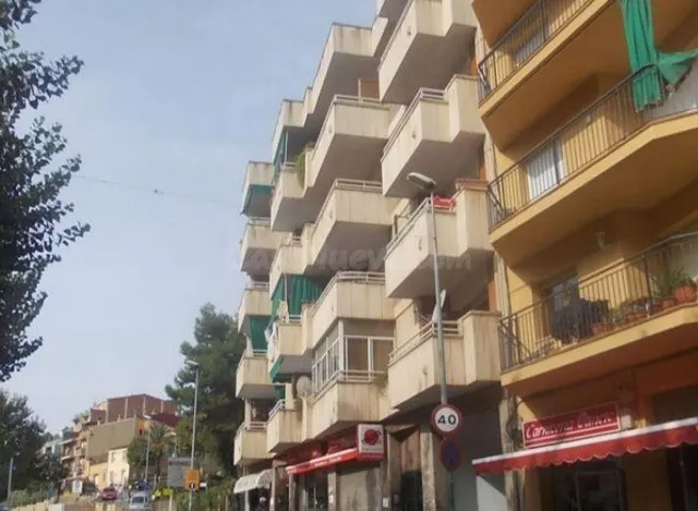SE VENDE piso OKUPA en C Rafamans 60 de Corbera de Llobregat - foto 3