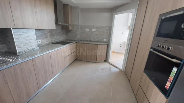 Piso de obra nueva de 3 dormitorios y 2 baños en Palomares. - foto 2