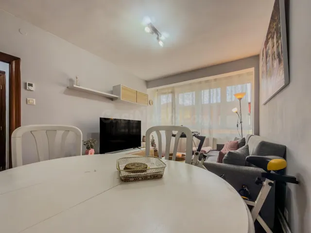 PISO EXTERIOR Y LISTO PARA ENTRAR A VIVIR EN LA PENILLA - foto 4