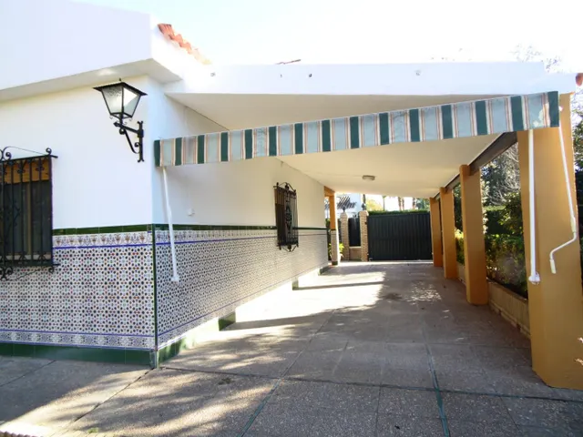 CASA DE UNA PLANTA EL CAPRICHO — 14