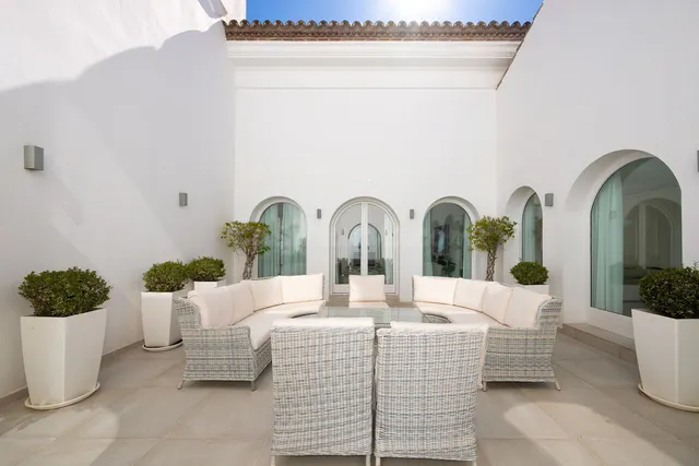 Chalet 9 habitaciones 1112m² en venta - Marbella