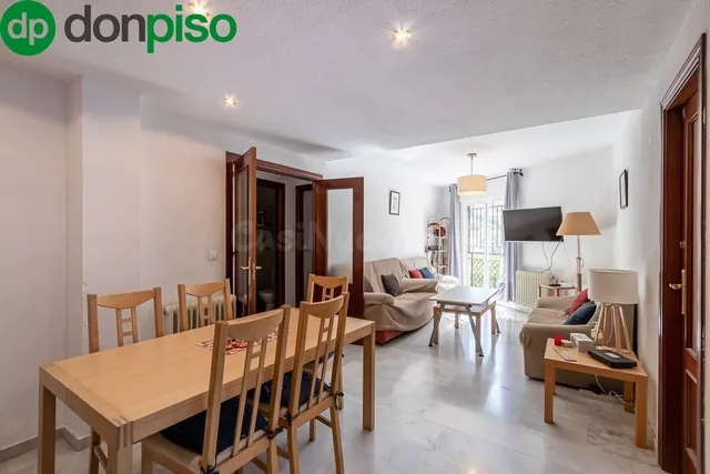 ¡¡Fantástico piso de 7 habitaciones en Bola de Oro!! — 2