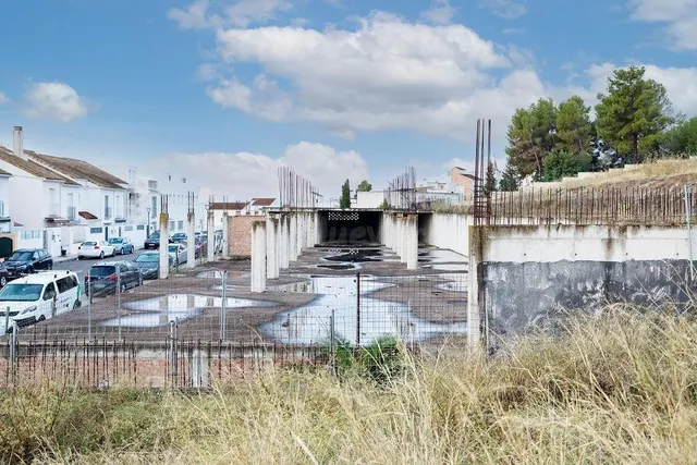 PROMOCIÓN EN OBRA PARADA EN VENTA: OPORTUNIDAD DE INVERSIÓN  - foto 4